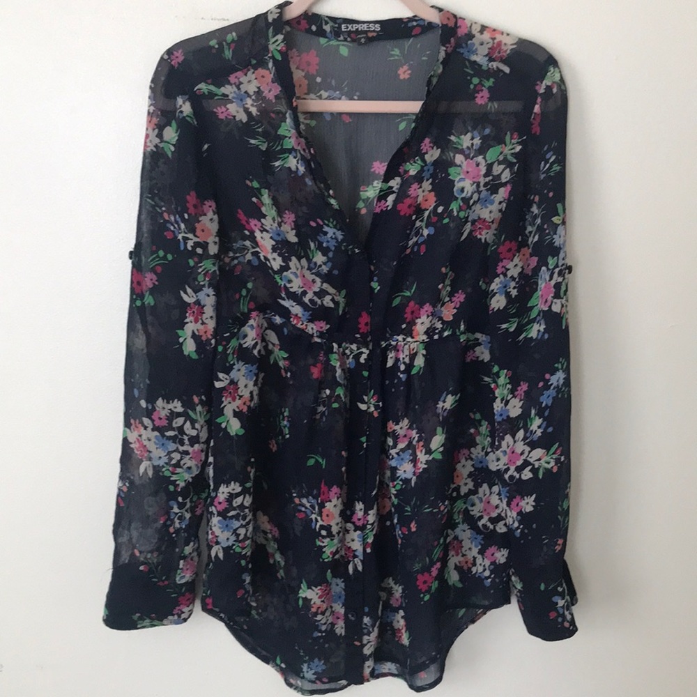 3/ $15 Express Long sleeve button up blouse